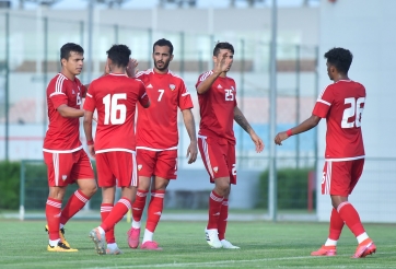 HLV UAE: 'Chúng tôi thừa sức thắng Việt Nam hay Thái Lan'