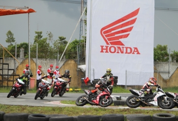 VMRC 2019 khởi tranh: Giải tỏa cơn “thèm”, khỏa lấp nỗi “ghen”