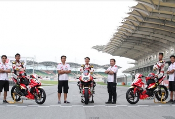 Honda Racing Vietnam lần đầu tham dự giải đua Suzuka JP250 4 Hours Endurance Road Racing 2019