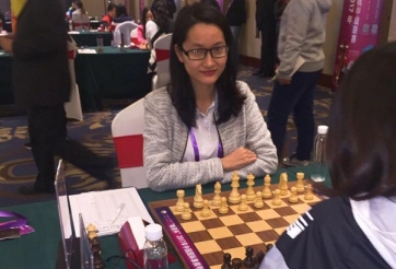 Kim Phụng cầm hòa kỳ thủ hạng 3 nữ, đánh bại số 17 TG