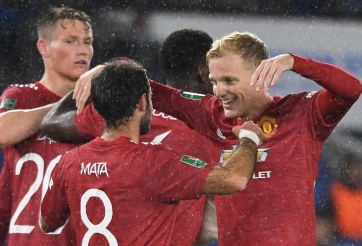 Cầu thủ MU ‘phát cuồng’ với màn trình diễn của Van de Beek