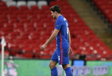 Huyền thoại MU: 'Maguire lười biếng và cáu kỉnh'