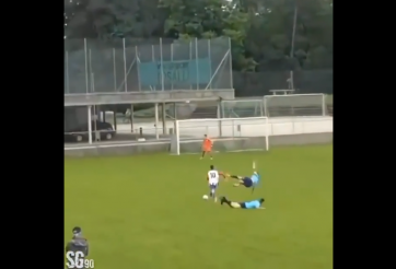 VIDEO: Tưởng mình là Ramos, cầu thủ thi triển kỹ năng 'đi vào lòng đất'