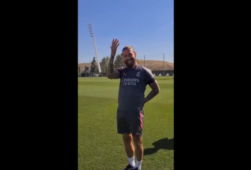 VIDEO: Ramos phô diễn kỹ thuật đỉnh không kém Ronaldinho trên sân tập