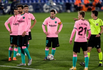 Barca gia hạn với 4 ngôi sao kèm điều khoản gần 2 tỷ euro