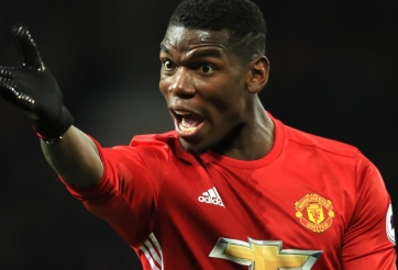 VIDEO: Pogba đi đường quyền cực gắt với HLV