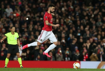 Huyền thoại Arsenal muốn cấm đá penalty kiểu Bruno Fernandes