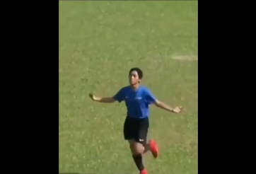 VIDEO: Ăn mừng bàn thắng kiểu Ronaldo và cái kết 'vỡ mặt'