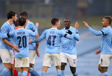Man City thẳng tiến vào vòng trong với chiến thắng dễ dàng