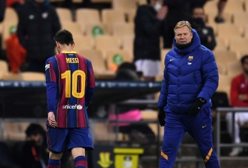 HLV Koeman phá vỡ im lặng về pha bóng tội đồ của Messi