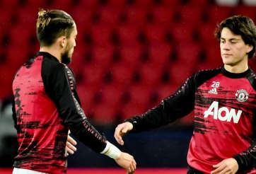 Người đại diện chốt bến đỗ mới cho tân binh chạy cánh MU