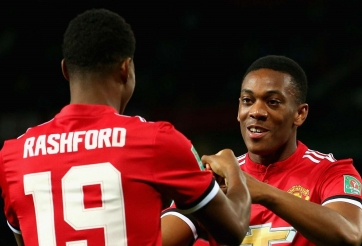 Huyền thoại Liverpool khuyên ‘Cậu bé Vàng’ sớm rời Man United