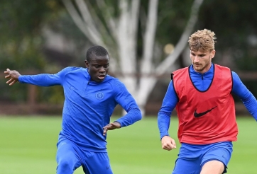 VIDEO: 'Soái ca' Kante rê bóng như Messi, khiến đồng đội ngã sấp mặt