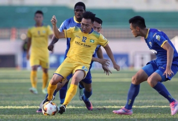 Thảm bại trước Thanh Hóa, SLNA tuột tấm vé vào chơi CK