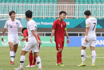 Xuân Trường tính 'lên bàn mổ' sau kỳ ASIAD không thành công