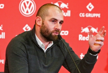 M.U chuẩn bị 'rút ruột' đối thủ ở Ngoại hạng Anh