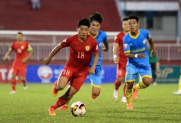 Quốc Chí tỏa sáng, Sanna Khánh Hóa giữ vững ngôi nhì bảng