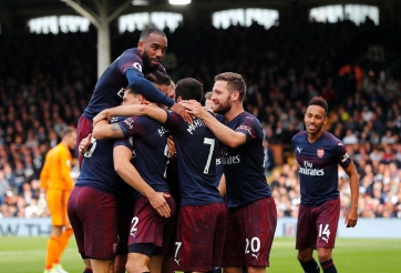 Trở về phong cách ngẫu hứng, Arsenal đả bại Fulham thuyết phục