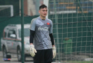 Đặng Văn Lâm bình thản dù không được chơi phút nào ở trận gặp Incheon