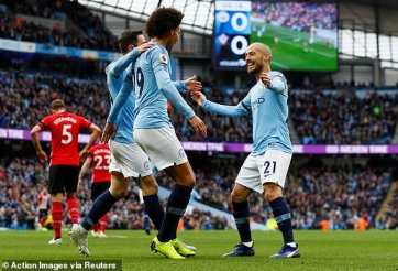 Đá như dạo chơi, Man City hạ Southampton bằng một set tennis