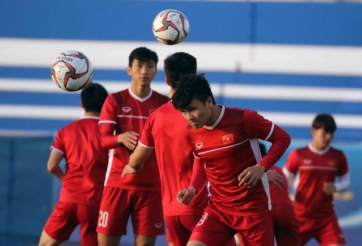 ĐT Việt Nam tập luyện nghiêm ngặt, sẵn sàng chiến Jordan