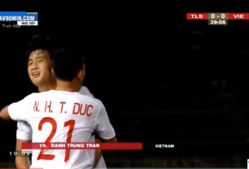 VIDEO: Bàn mở tỷ số đầy may mắn của ĐT U22 Việt Nam