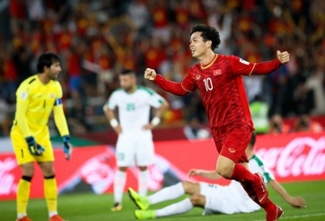 CĐV Incheon 'phát cuồng' khi Công Phượng tái hiện pha ăn mừng ở Asian Cup