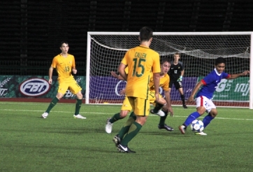 Australia hủy diệt chủ nhà Campuchia bằng tỷ số của set tennis