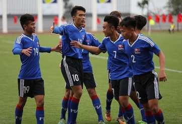 VIDEO: U15 PVF thi triển tiki-taka trước đội bóng châu Âu