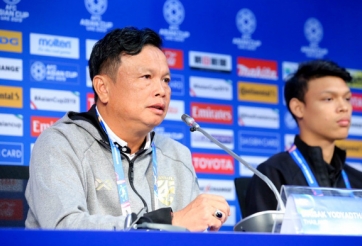 HLV Thái Lan thừa nhận gặp áp lực khi đối đầu Việt Nam