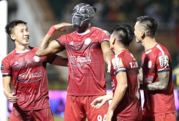 TP HCM chia điểm, cuộc đua ngôi vô địch trở nên hấp dẫn