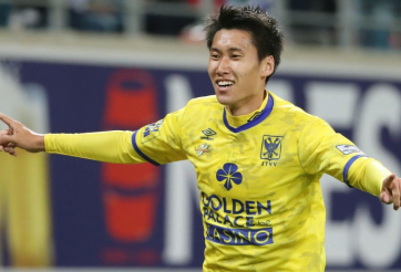 VIDEO: Màn trình diễn của ngôi sao khoác áo Công Phượng mùa trước