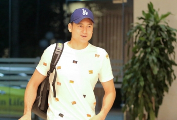 Cấp tốc trở về từ Thái Lan, Văn Lâm hội quân ĐTVN lúc nửa đêm