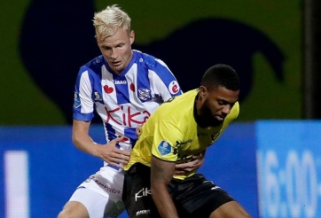 Văn Hậu chưa có cơ hội vì đối thủ thi đấu quá xuất sắc