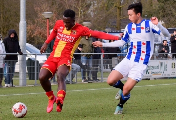 HLV Heerenveen đã tìm ra vị trí tốt nhất cho Văn Hậu?