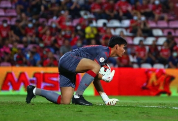 Thủ môn vô danh tiết lộ bí quyết 'cướp' lấy vị trí của Văn Lâm