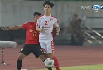 VIDEO: Đối phương chơi tiểu xảo khiến Công Phượng ngã dúi dụi