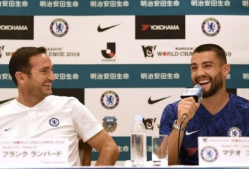 Học trò bỏ lỡ cơ hội trước Sheffield, Lampard vẫn cười đùa