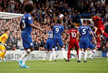 Liverpool khẳng định sức mạnh, Chelsea thêm một lần đau