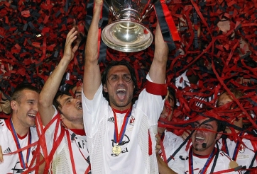 AC Milan mời cựu chính trị gia làm HLV