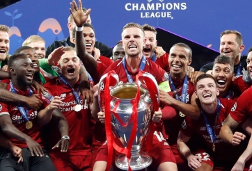 Liverpool vs Salzburg: Nhà vua thức giấc