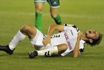 VIDEO: Pha phạm lỗi 'độc địa' nhất trong bóng đá