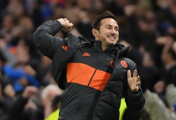 Lampard: 'Thật dễ để đầu hàng Ajax'