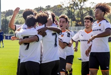 VIDEO: Khả năng chơi bóng 'không dùng chân' của cầu thủ Valencia