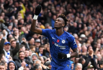 Thắng nhẹ Palace, Chelsea vượt mặt Man City