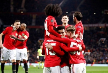 Đội trưởng MU giải 'cơn khát' sau gần 1 thập kỷ