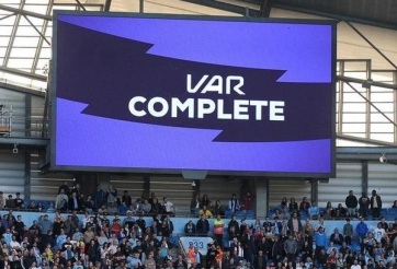 Hệ thống VAR và goal-line tê liệt vì bị chuột cắn cáp