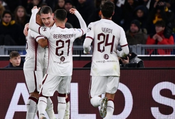 Sút hơn 30 quả, Roma vẫn cay đắng nhận thất bại đầu năm mới 