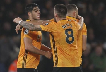 Chuyển nhượng ngày 12/1: Sao Wolves có mặt ở trụ sở MU