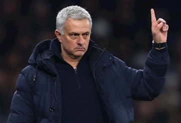 Mourinho không ăn mừng bàn thắng của Son mà làm điều bất ngờ